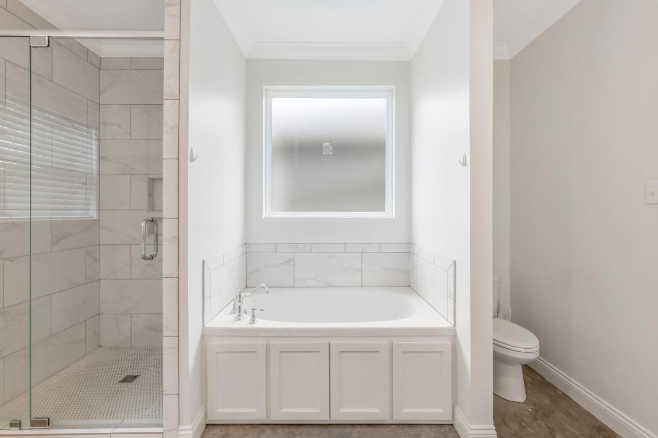 Charming Cottage Built In 2019 라파예트 외부 사진