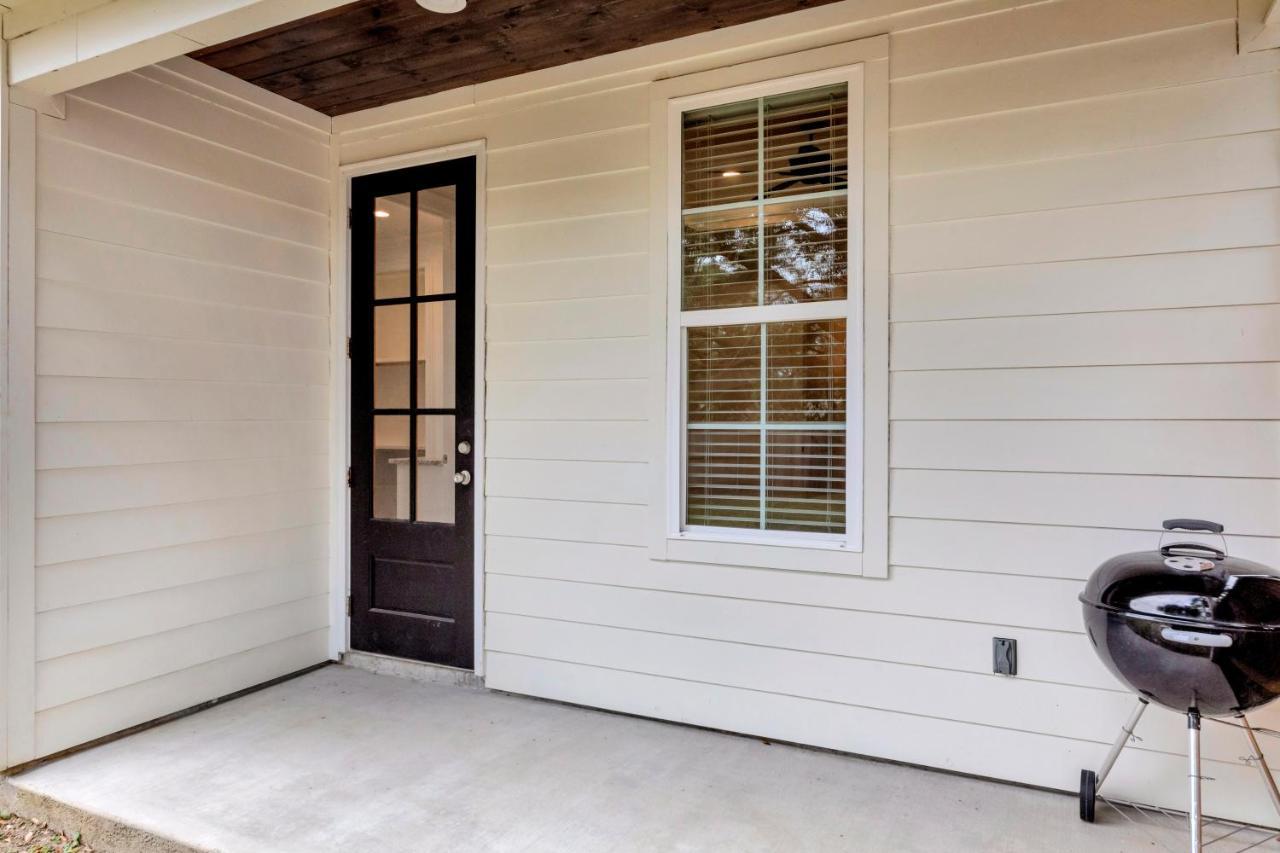 Charming Cottage Built In 2019 라파예트 외부 사진